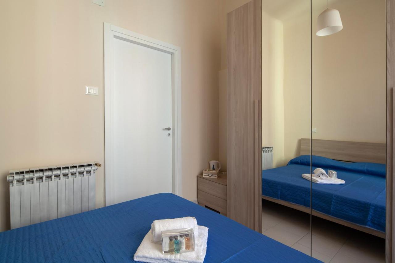Rent Rooms La Spezia Eksteriør billede